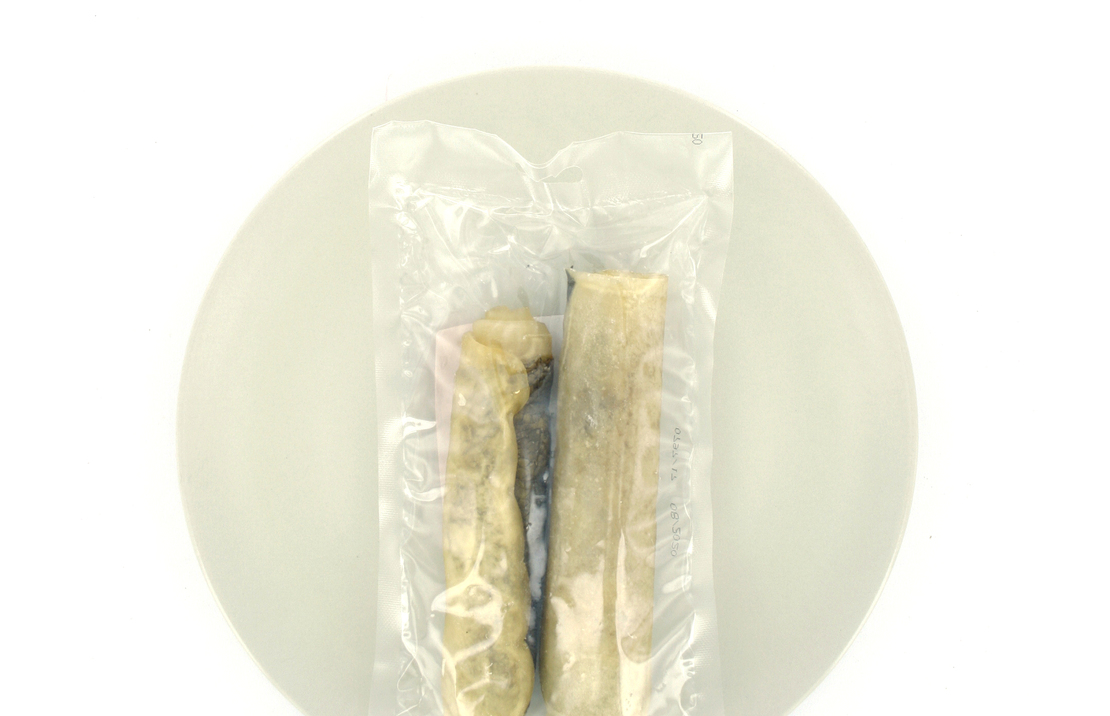 White Rolls With Salmonskin 17cm 2pcs