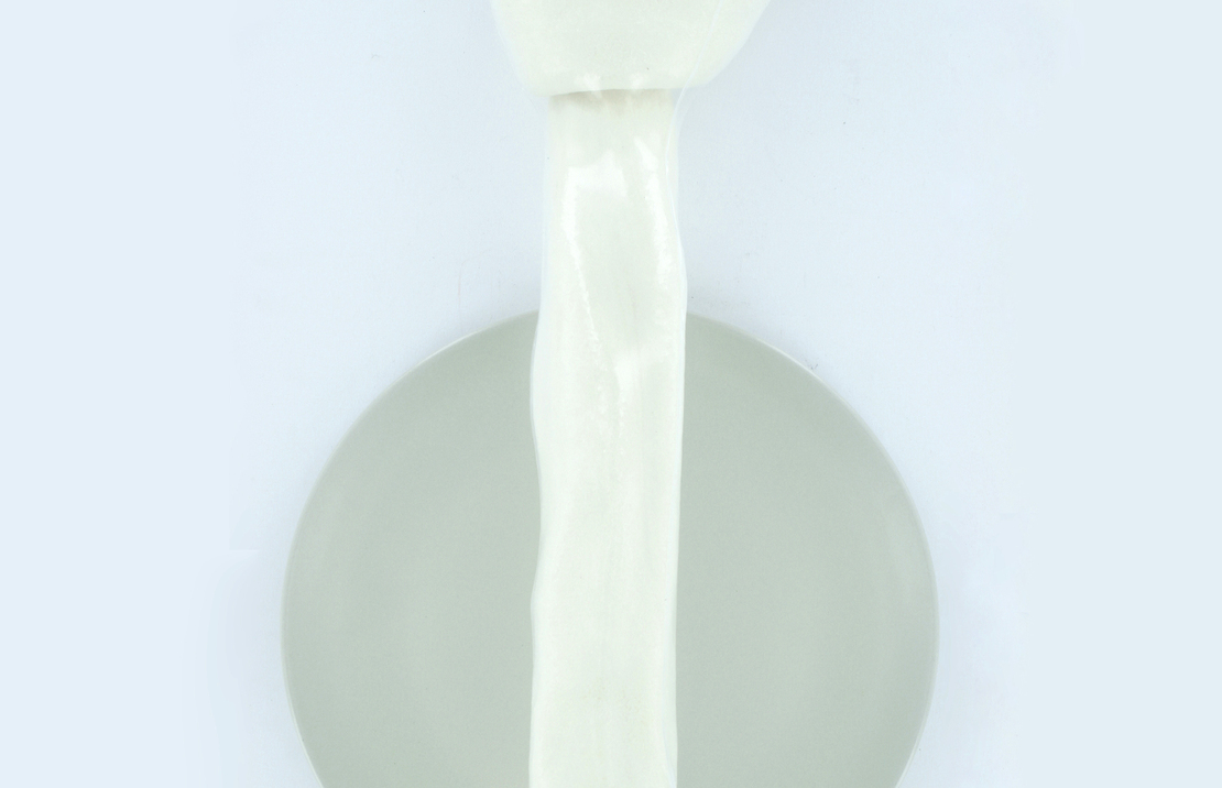 White Knot 25 Inch (62cm) 1pce